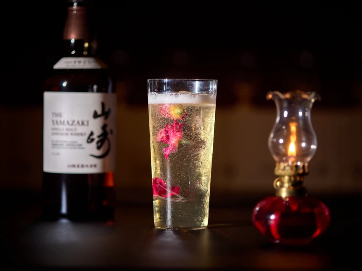 ウイスキーとグラスの一杯